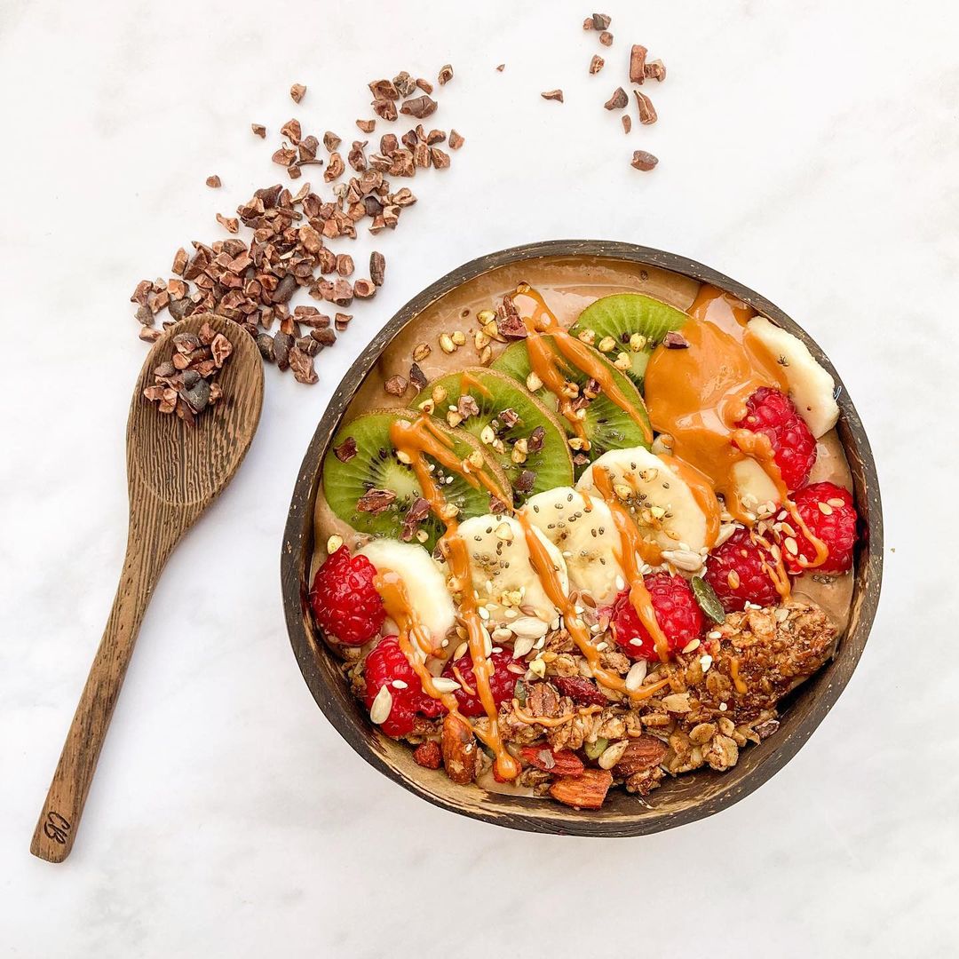 Chocolate & Ginger Smoothie Bowl